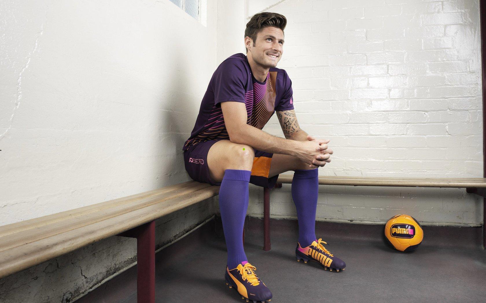 青春风暴激荡中超,林良铭绝杀助大连人成功保级